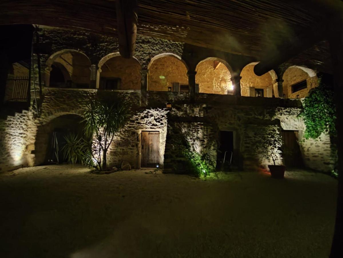 Bastide De La Madeleine Couette-café