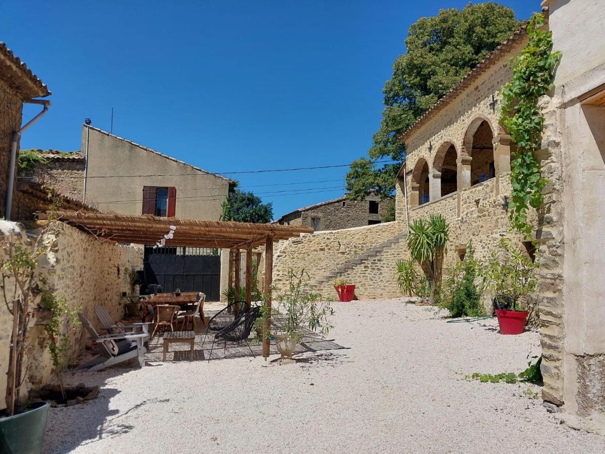 Bastide De La Madeleine Couette-café